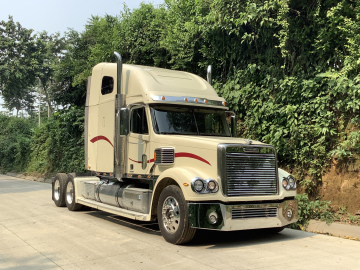 Freightliner Coronado